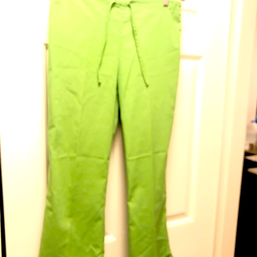 Cherokee Scrubs Women's Green Pants Cherokee Luxe Jr. Fit Size XXS
